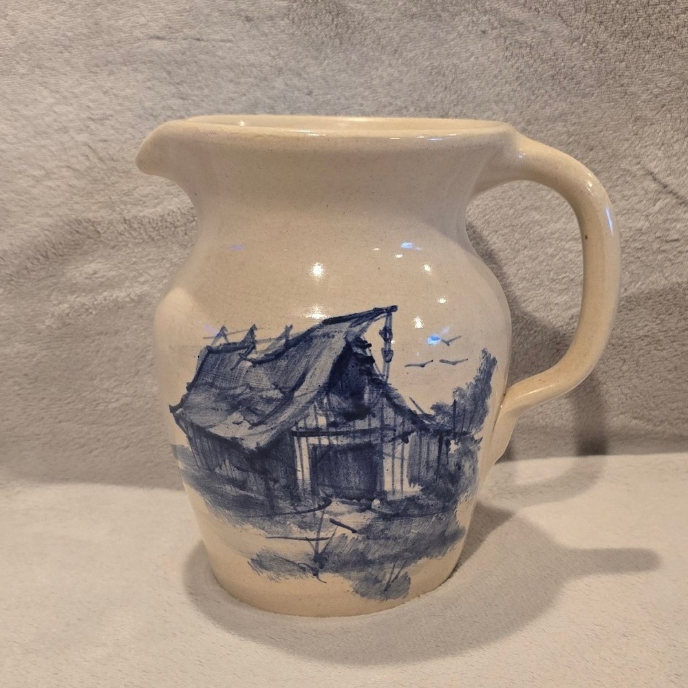 Yesteryears Pottery Marshall Texas Stoneware Pitcher Blue Barn Scene‎ Cream Jug